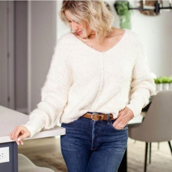 NWT FREE PEOPLE ICING V PULLOVER  SWEATER  L - Picture 4 of 9